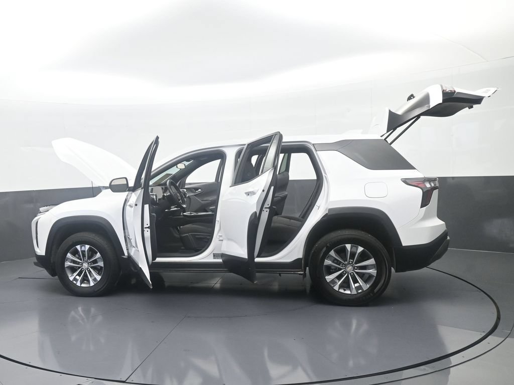Used 2026 Chevrolet Equinox LT FWD image 70