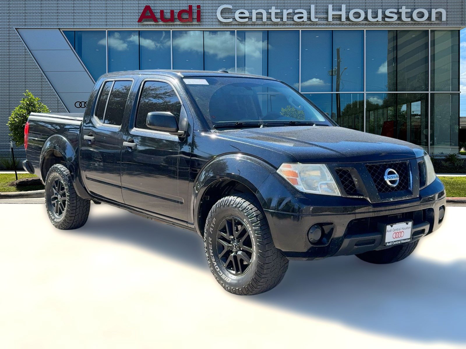 Used 2014 Nissan Frontier SV image 7