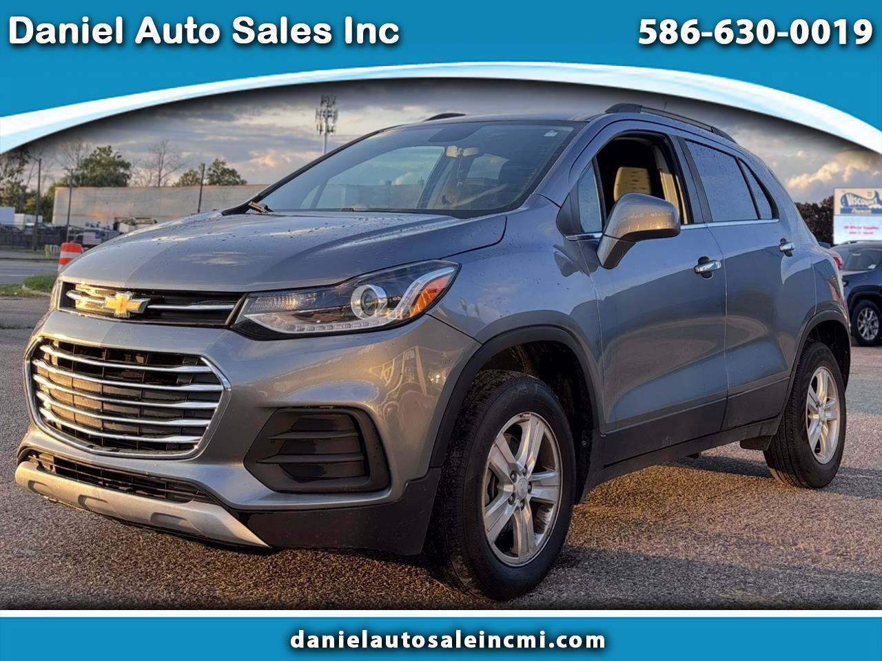 Used 2020 Chevrolet Trax LT AWD/4WD image 1