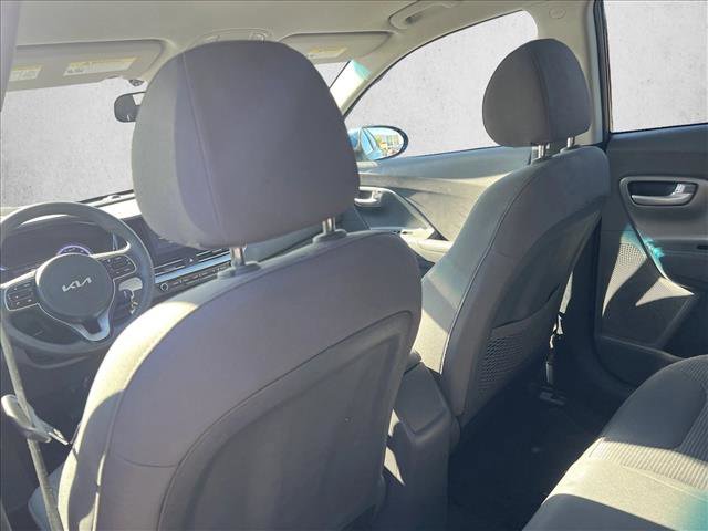 Used 2022 Kia Niro LX image 17