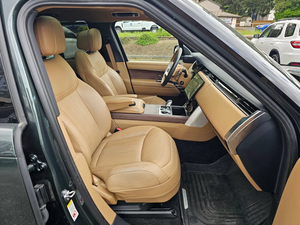 Used 2023 Land Rover Range Rover Long Wheelbase SE AWD/4WD image 18