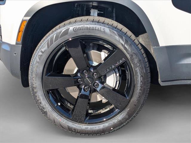 New 2026 Land Rover Defender 130 S AWD/4WD image 10