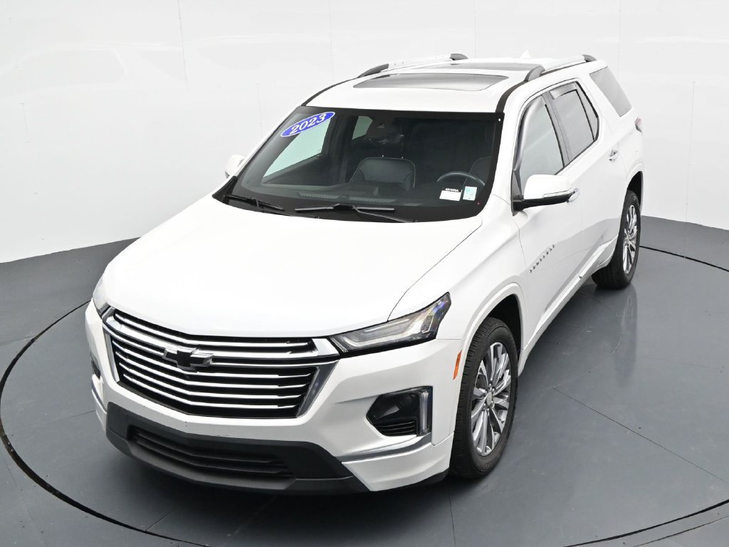 Used 2023 Chevrolet Traverse Premier FWD image 20