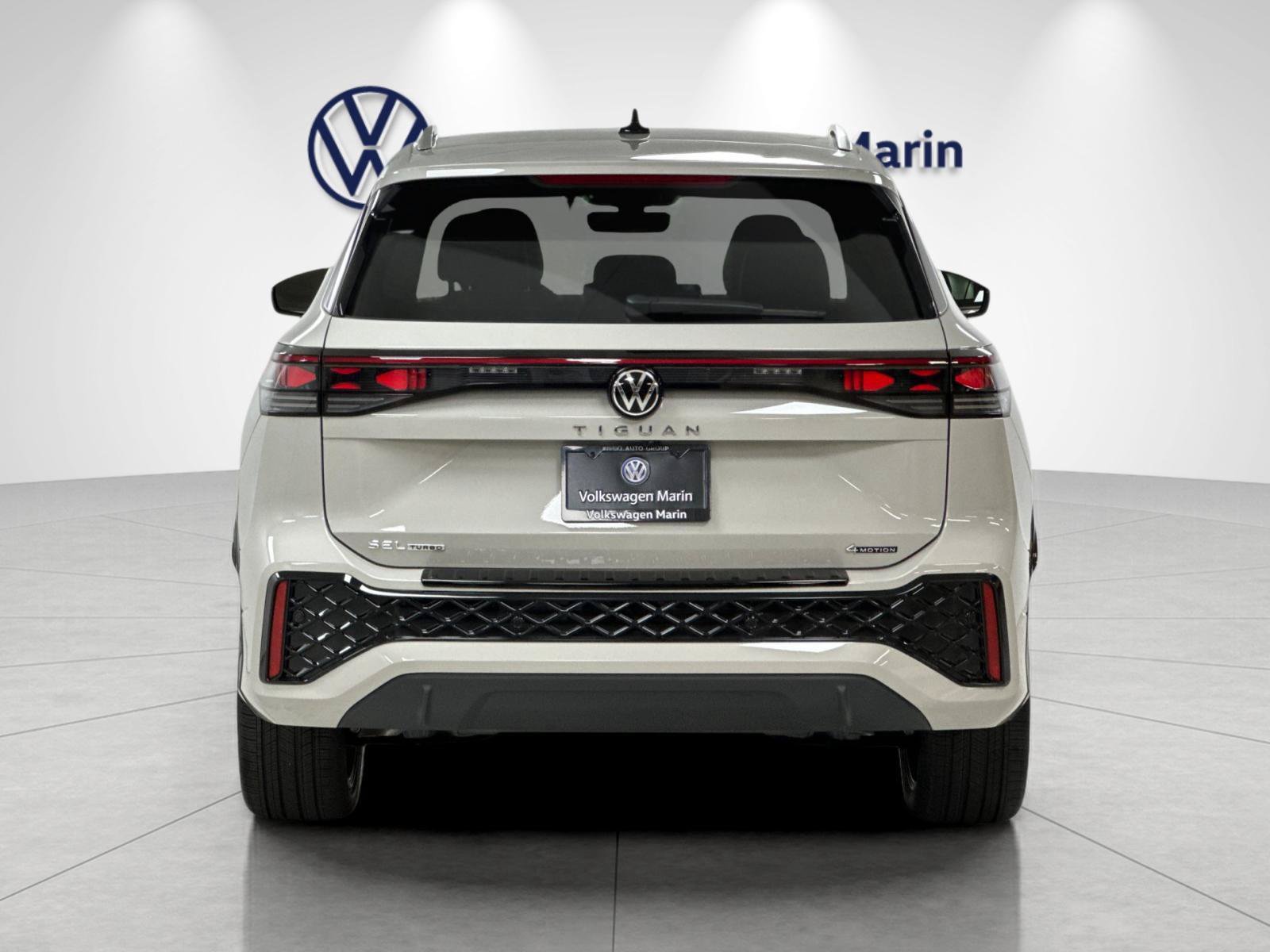 New 2026 Volkswagen Tiguan SEL R-Line AWD/4WD image 4