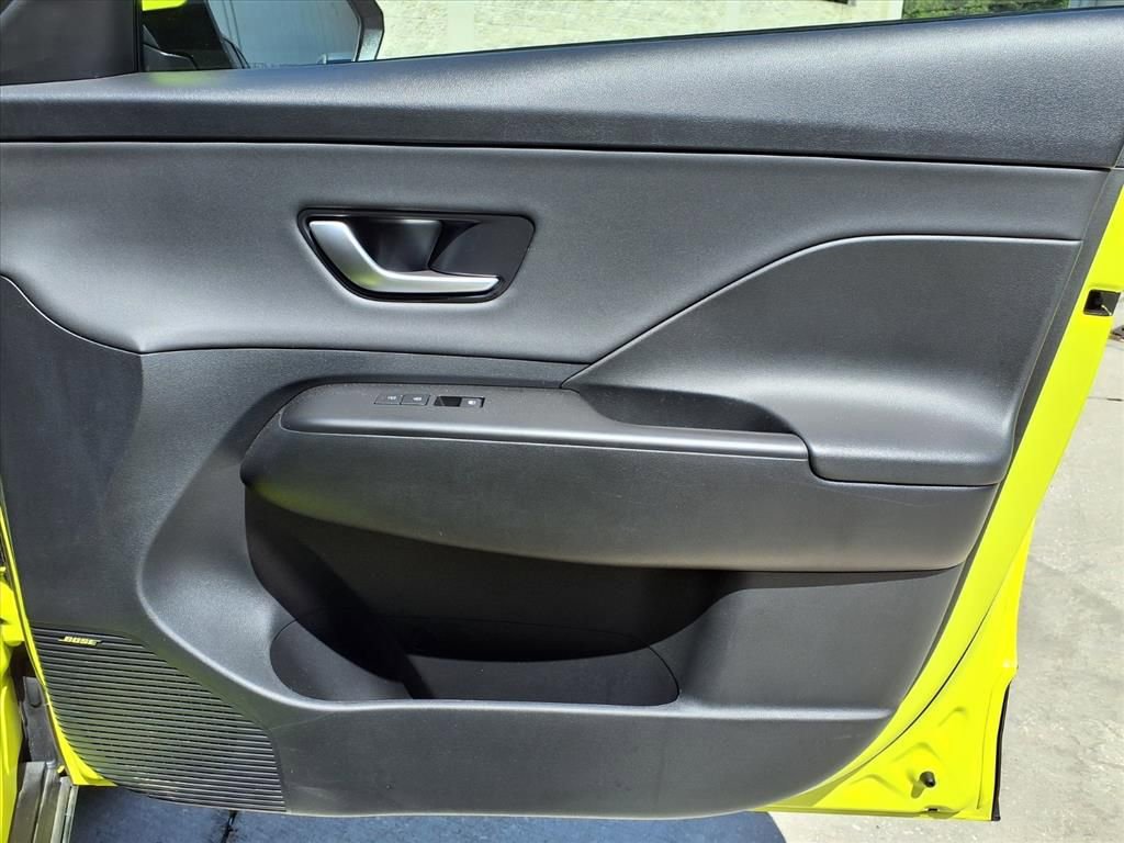 Used 2024 Hyundai Kona Limited FWD image 10