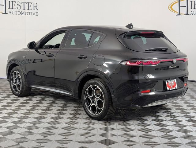 Used 2024 Alfa Romeo Tonale Ti image 5