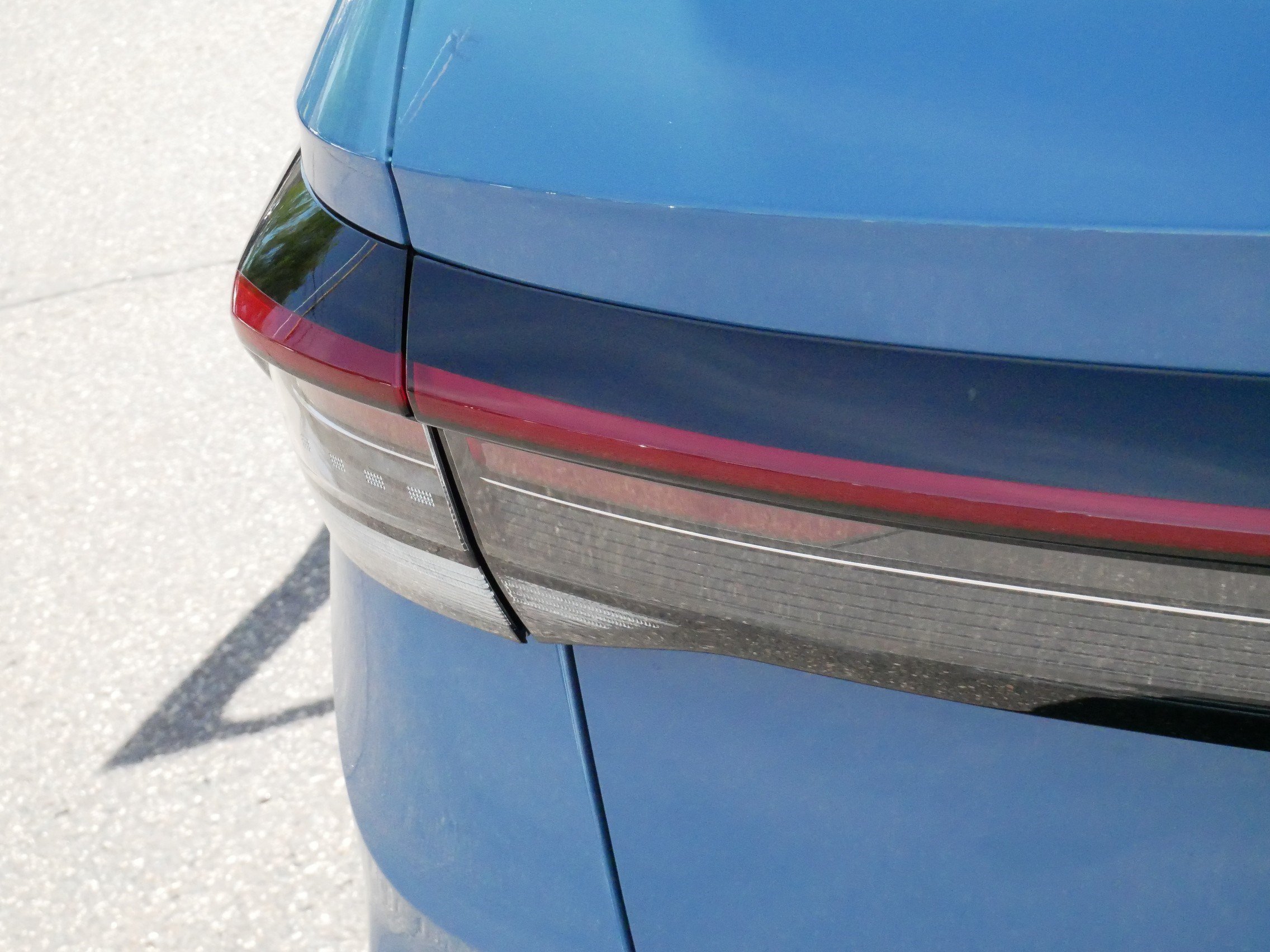 Certified 2025 Volkswagen Taos S AWD/4WD image 17