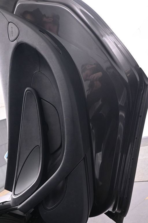 Used 2019 McLaren 570S Spider RWD image 16