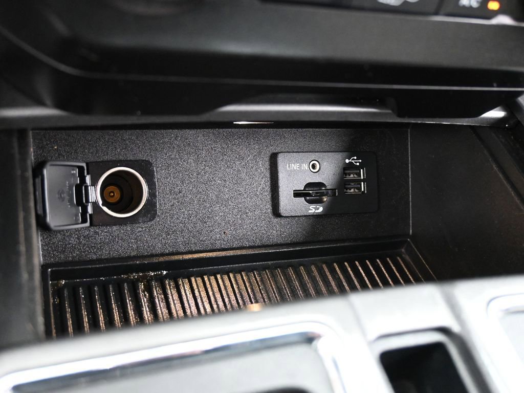 Used 2015 Ford F150 XLT w/ Equipment Group 302A Luxury image 23