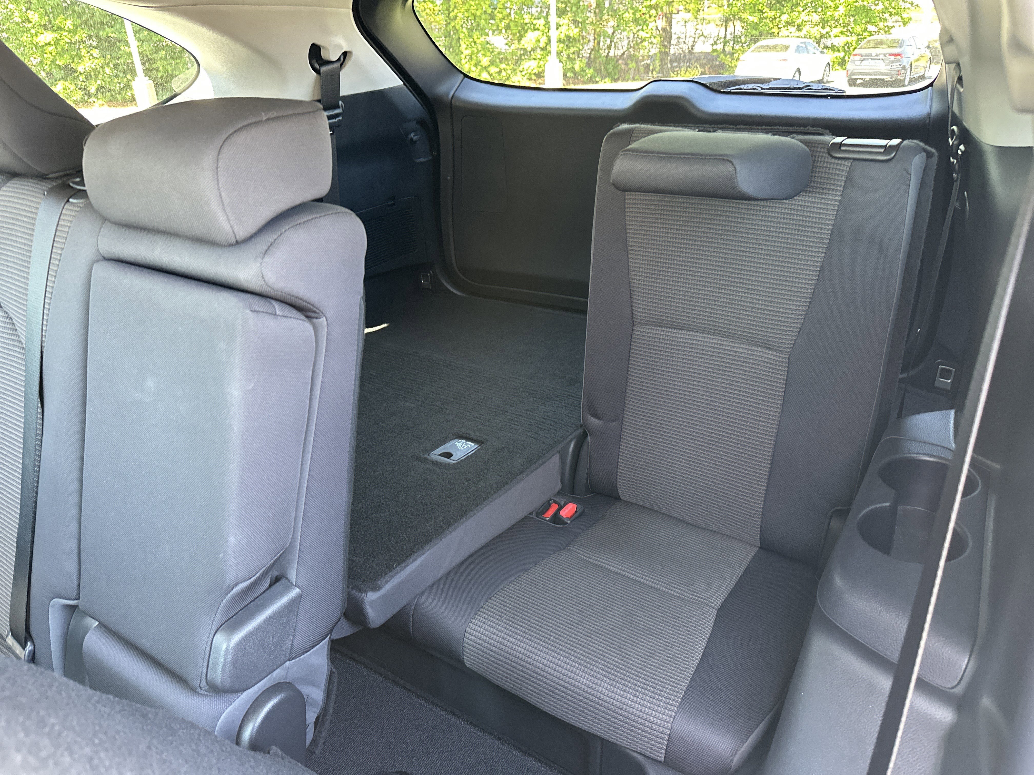Used 2023 Toyota Highlander L FWD image 31