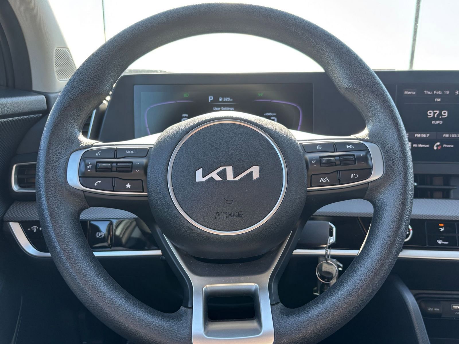 Used 2025 Kia Sportage LX FWD image 27