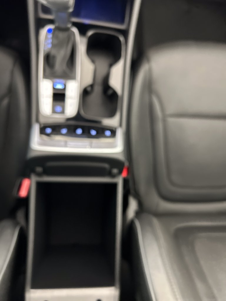 Used 2022 Hyundai Santa Cruz Limited w/ Cargo Package AWD/4WD image 16