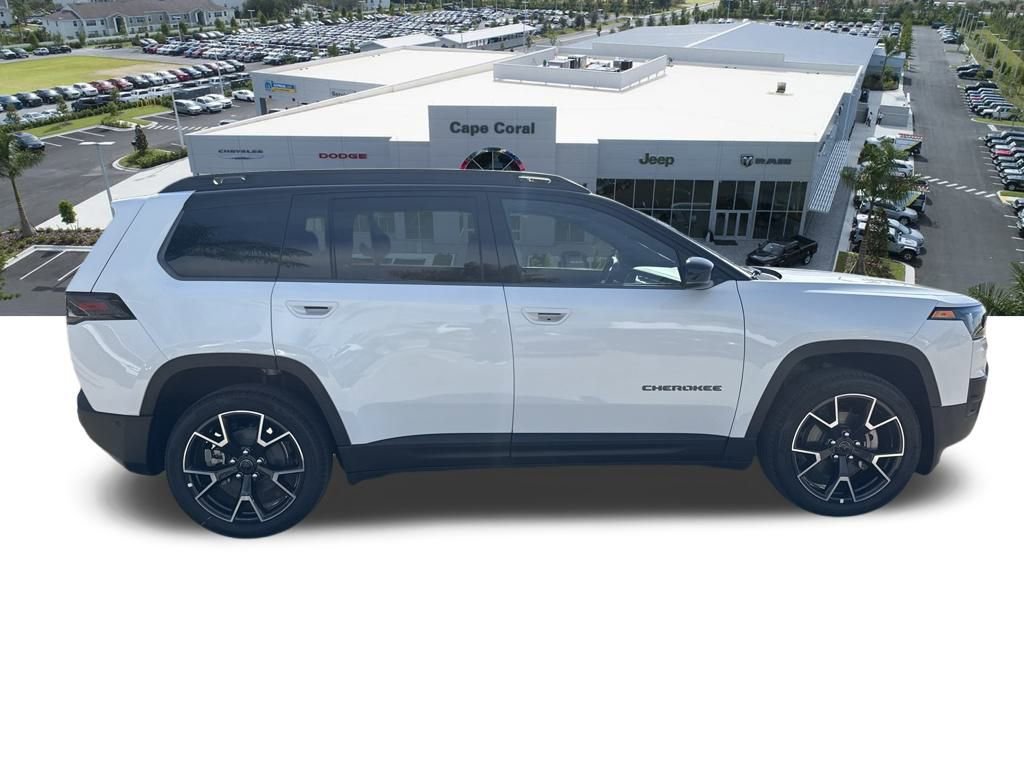 New 2026 Jeep Cherokee Overland image 3