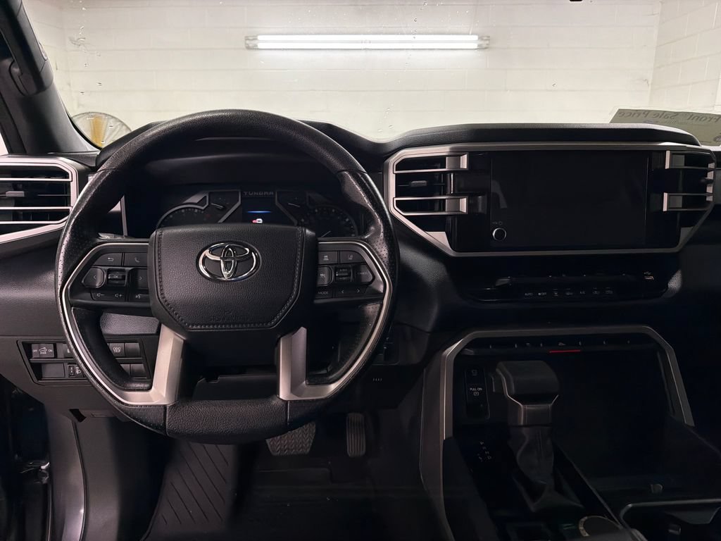 Used 2025 Toyota Tundra SR5 AWD/4WD image 9