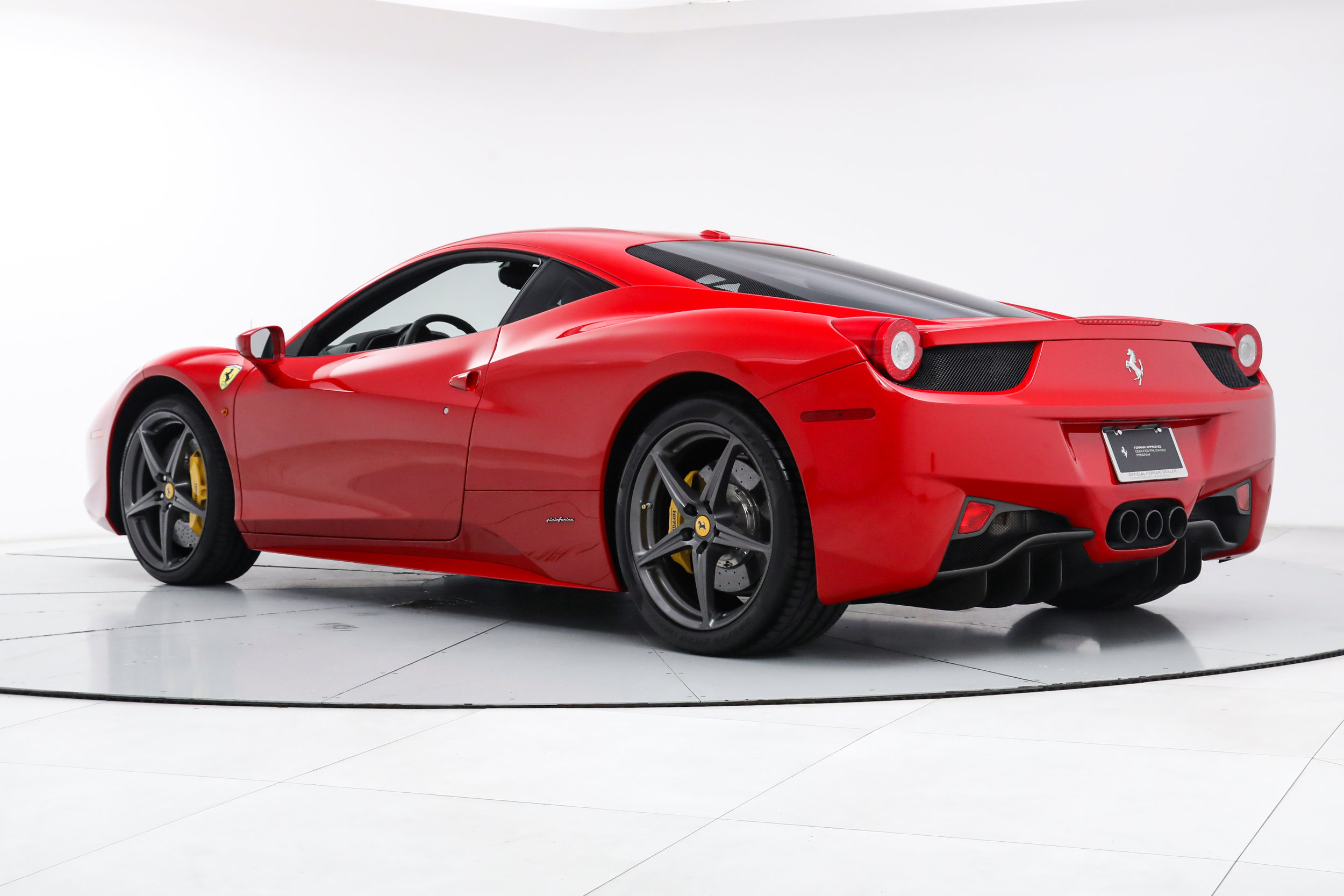 Certified 2015 Ferrari 458 Italia Coupe RWD image 7