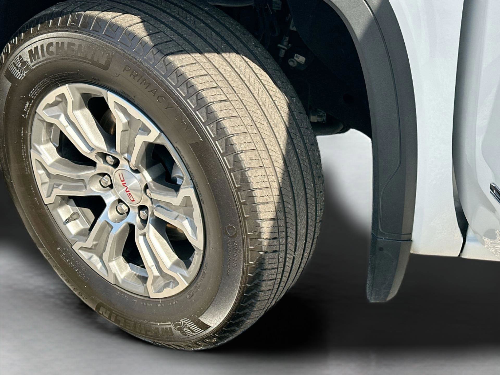 Used 2025 GMC Sierra 1500 SLT image 32