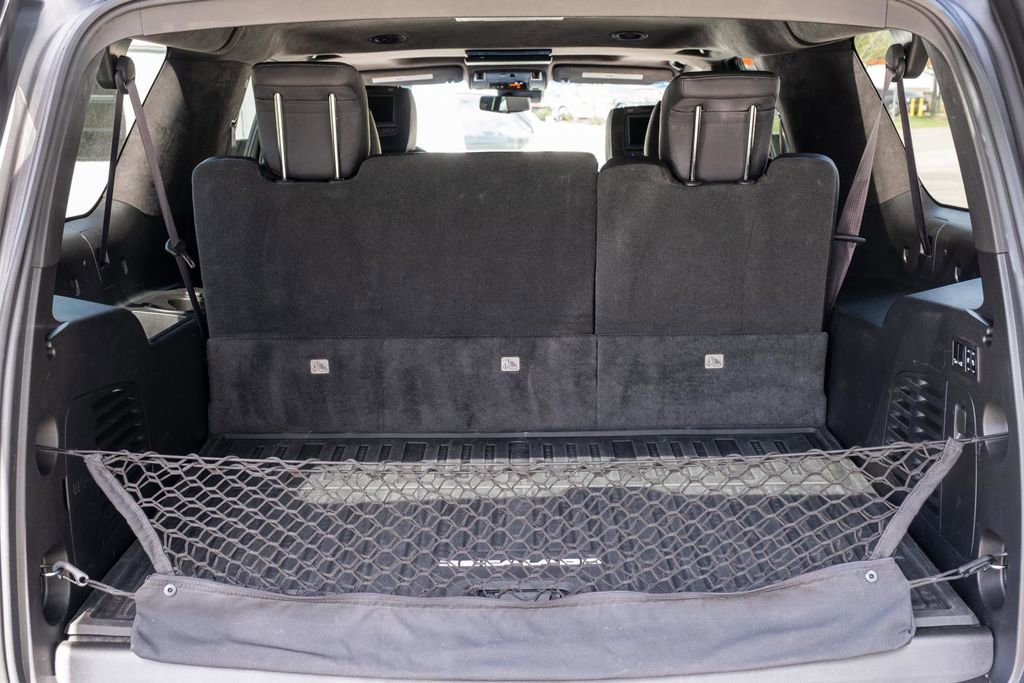 Used 2017 Cadillac Escalade ESV Platinum image 40