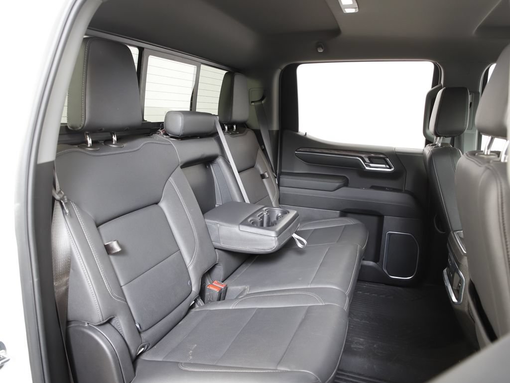 Used 2024 Chevrolet Silverado 1500 LTZ AWD/4WD image 9