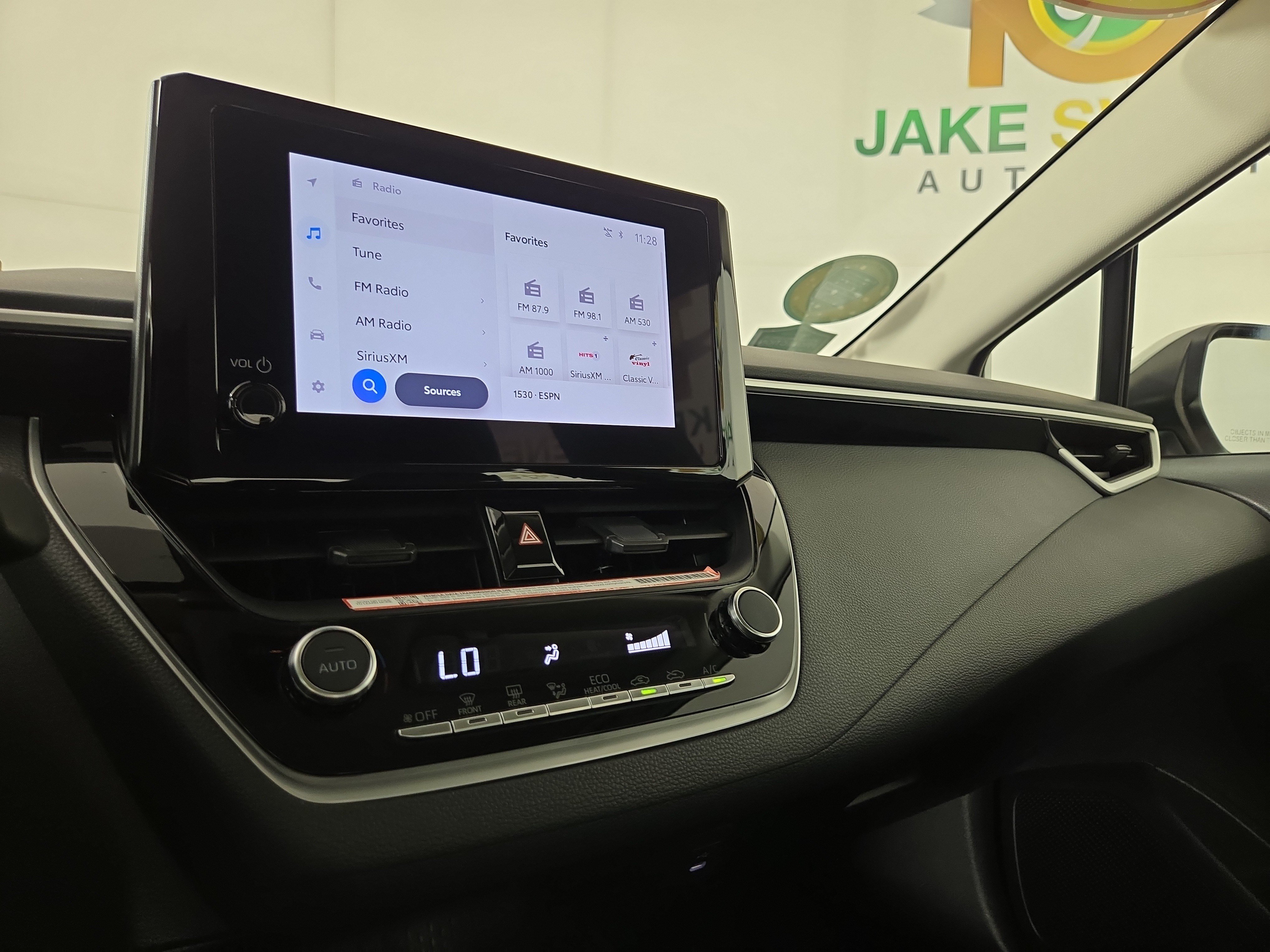 Used 2025 Toyota Corolla LE FWD image 21