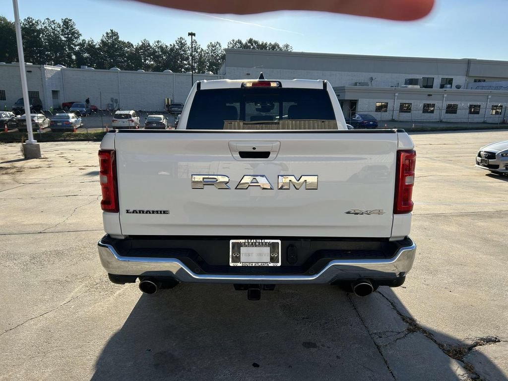 Used 2025 RAM 1500 Laramie AWD/4WD image 4