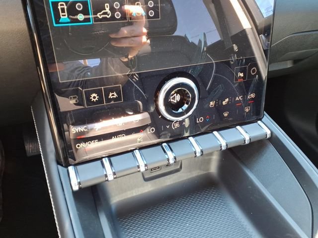 New 2026 GMC Terrain Denali w/ LPO, Black Badging Package AWD/4WD image 18