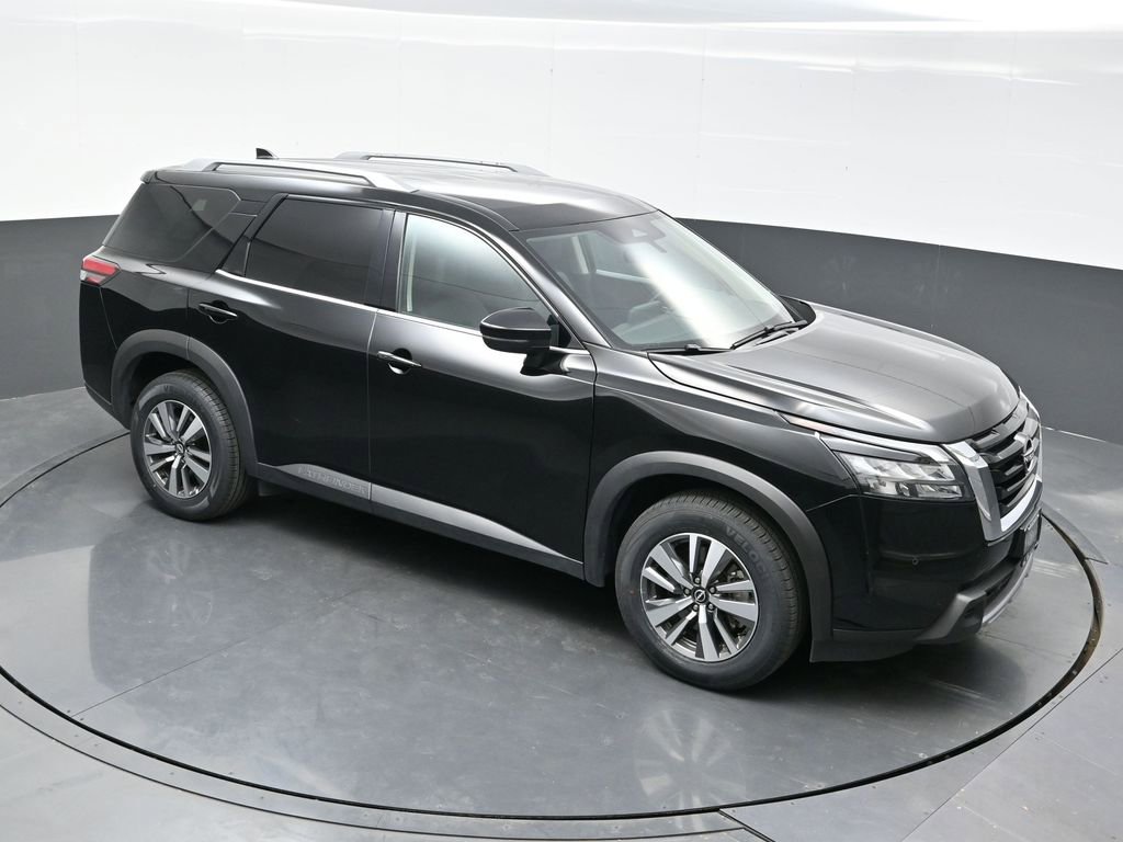 Used 2025 Nissan Pathfinder SL image 46