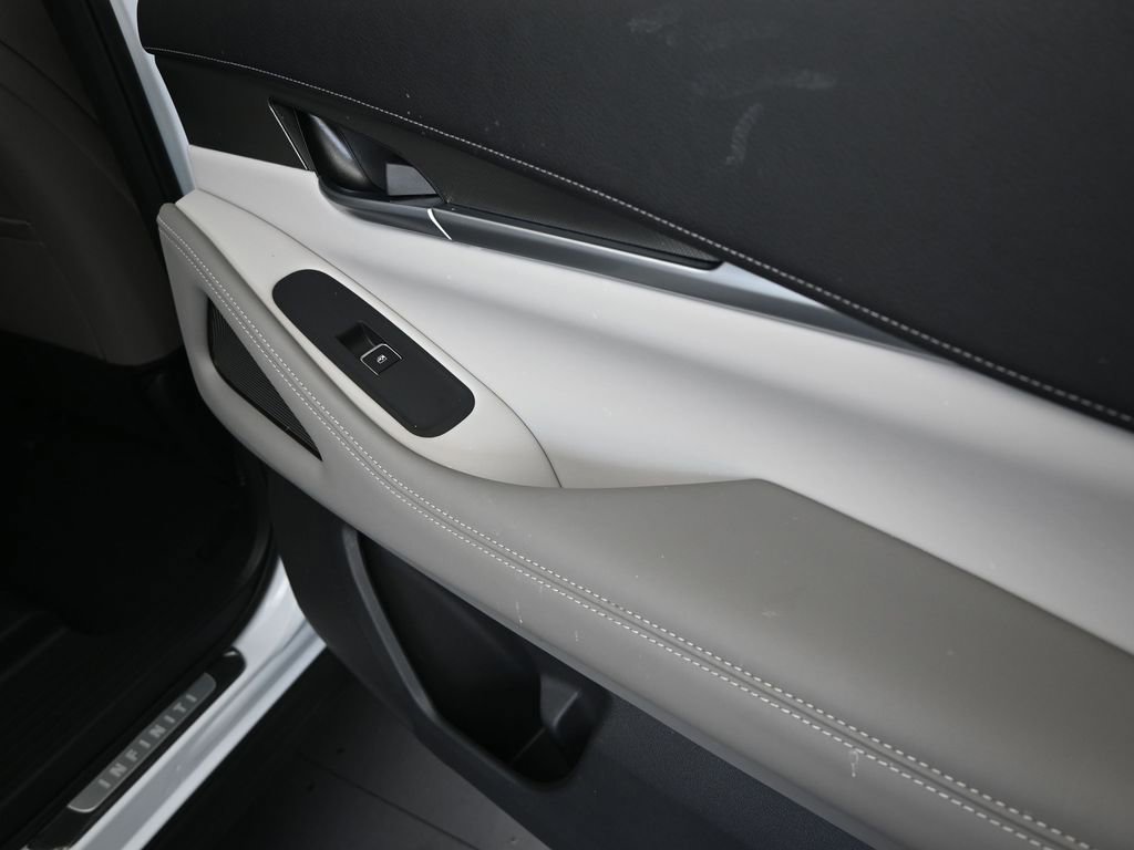 Used 2026 INFINITI QX60 Pure w/ Cargo Package image 22
