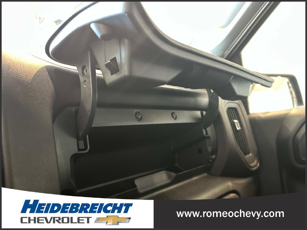 Used 2021 Chevrolet Silverado 1500 Custom AWD/4WD image 26