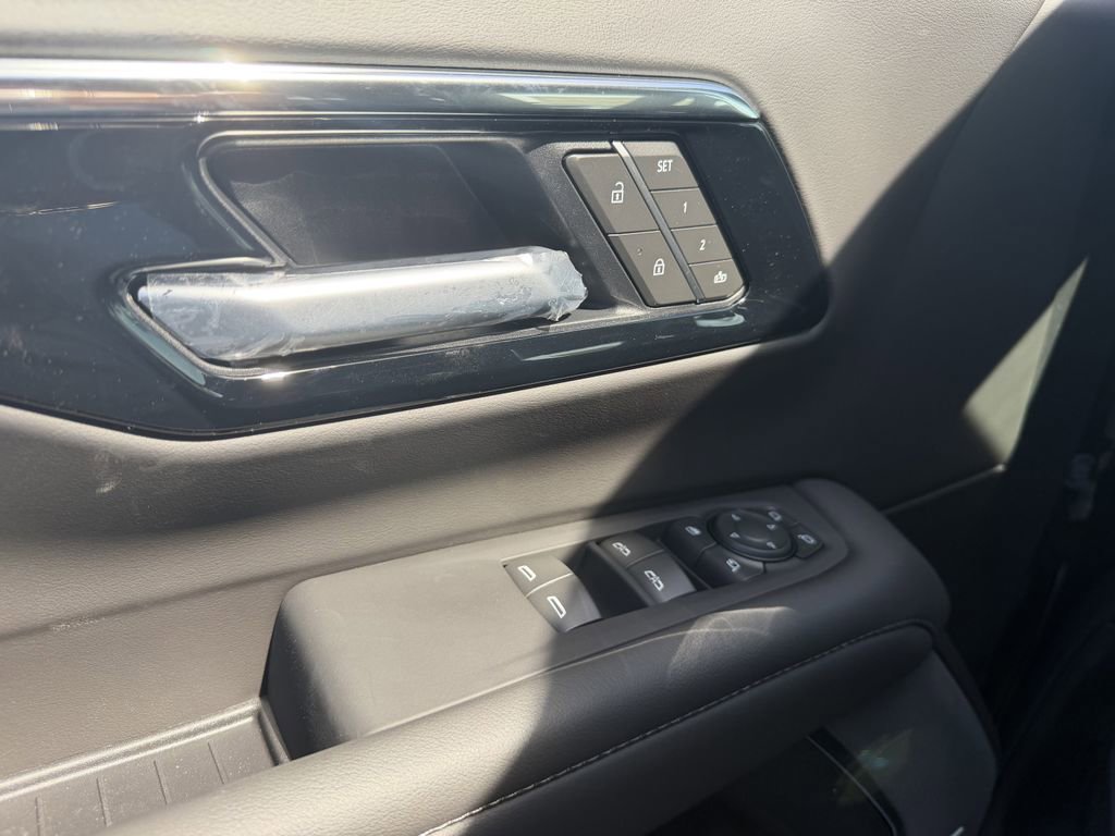 New 2026 Chevrolet Suburban LT w/ Comfort Package image 13