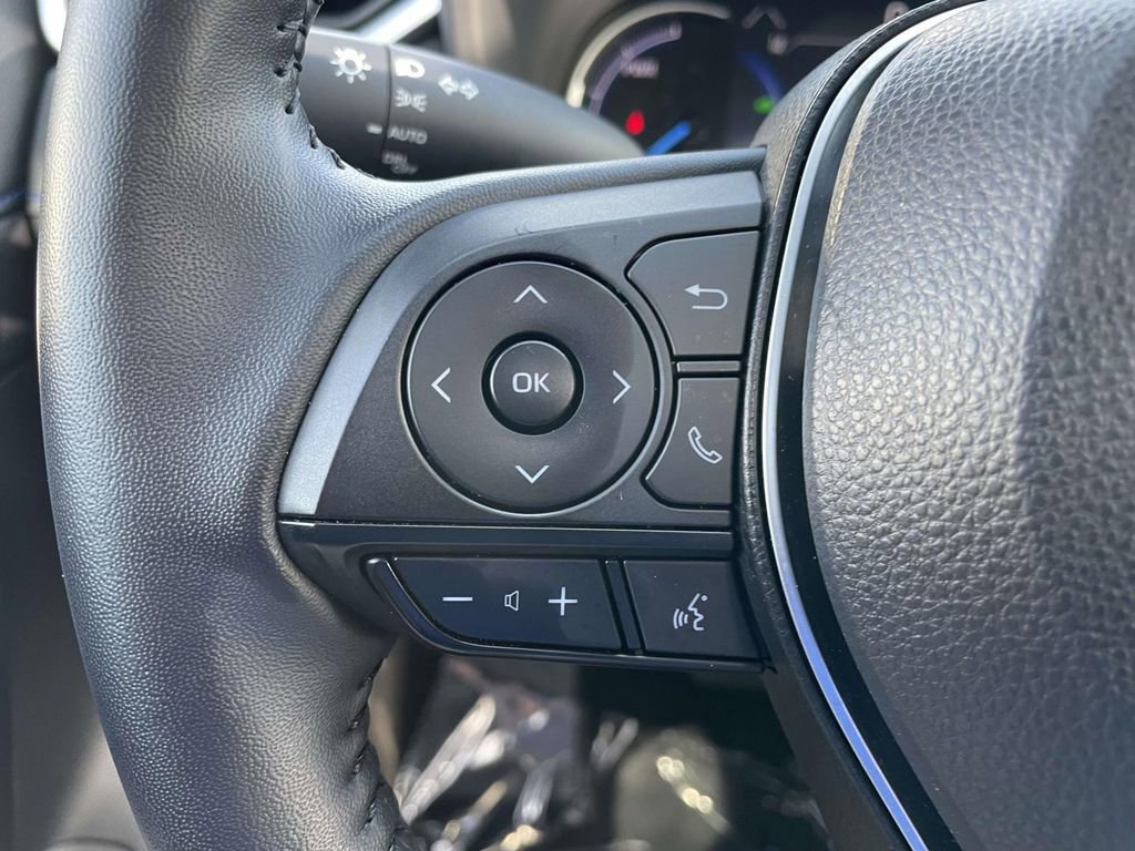 Used 2025 Toyota RAV4 XSE AWD/4WD image 31