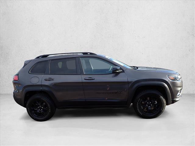 Used 2022 Jeep Cherokee Latitude w/ Sun & Sound Group AWD/4WD image 5