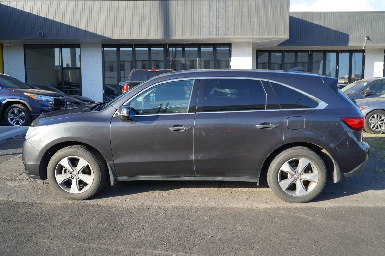 Used 2015 Acura MDX FWD image 2