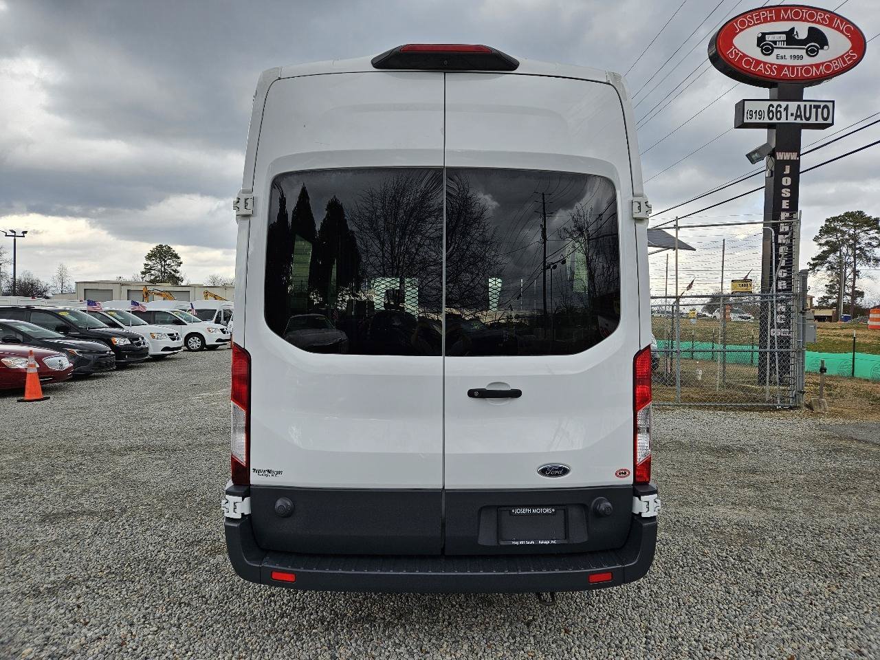 Used 2019 Ford Transit 350 XL RWD image 5