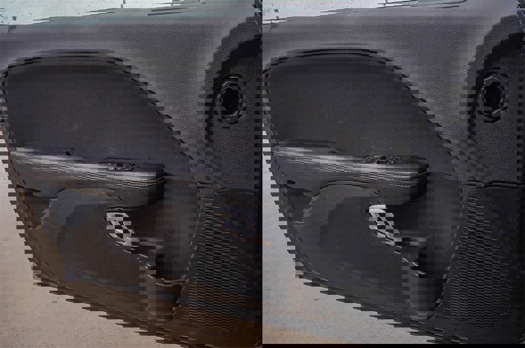 Used 2021 Dodge Challenger SXT w/ Blacktop Package image 20