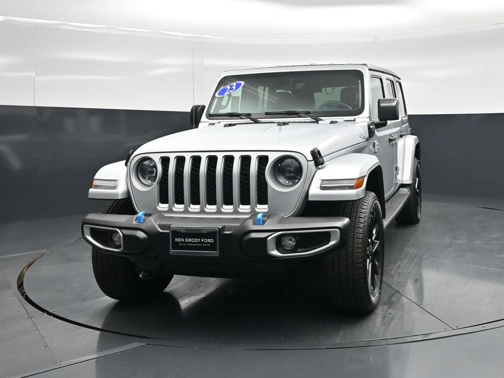 Used 2023 Jeep Wrangler Unlimited Sahara w/ Cold Weather Group AWD/4WD image 53