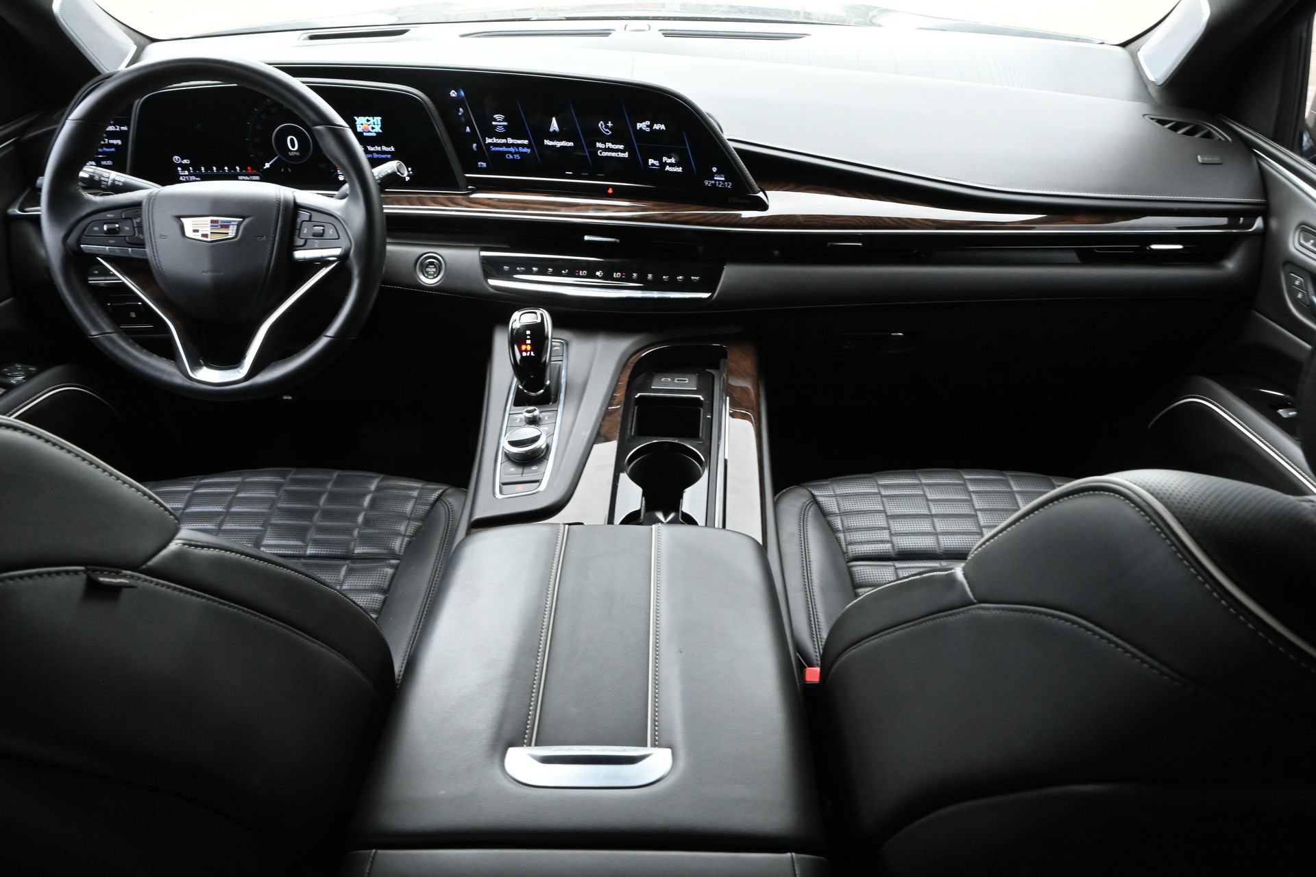 Certified 2023 Cadillac Escalade Premium Luxury Platinum AWD/4WD image 5