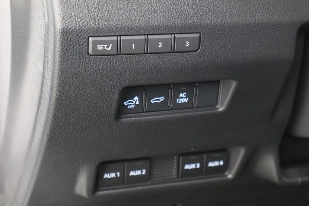 Used 2026 Lexus GX 550 image 22