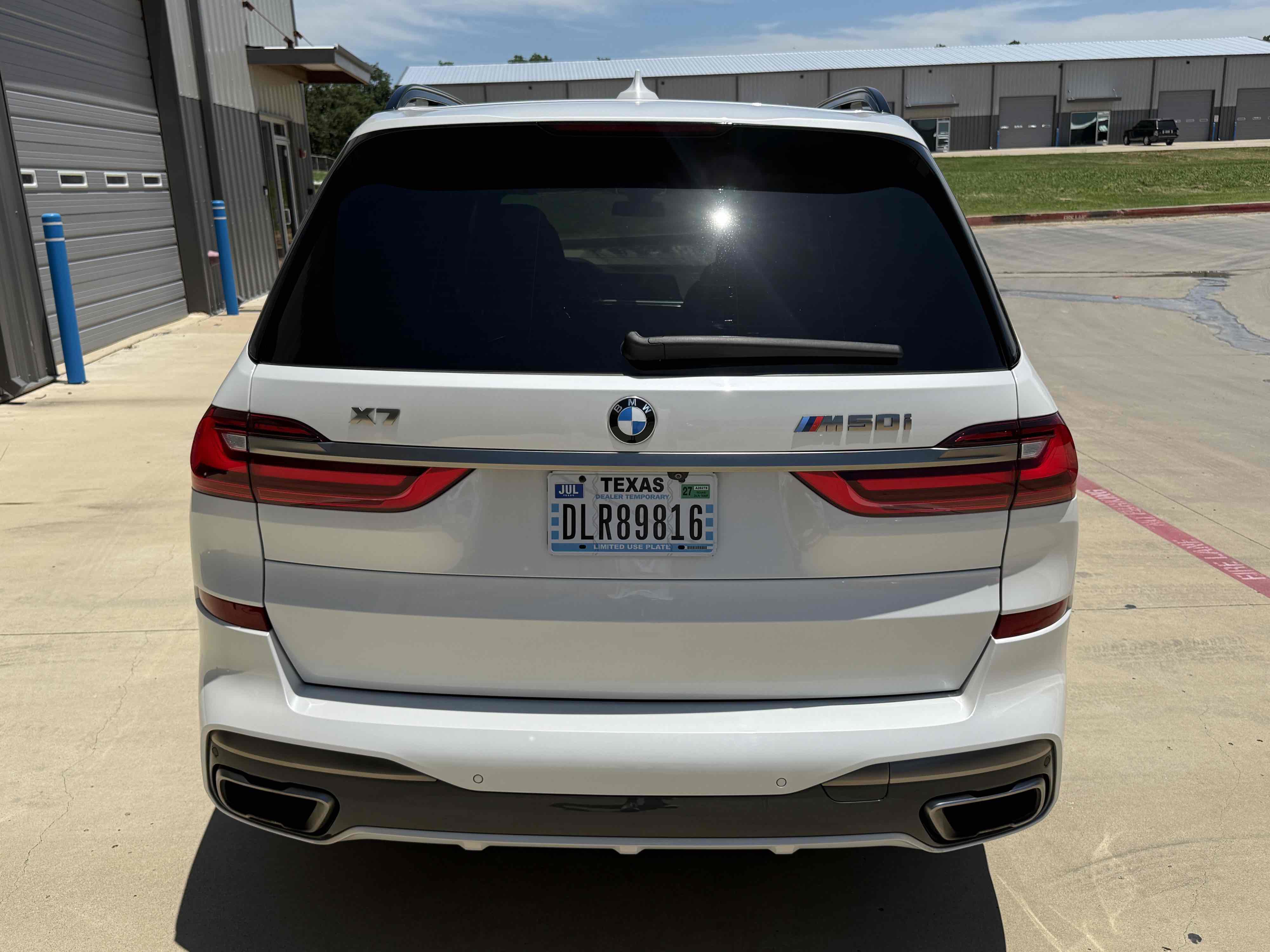 Used 2020 BMW X7 M50i w/ Executive Package AWD/4WD image 32