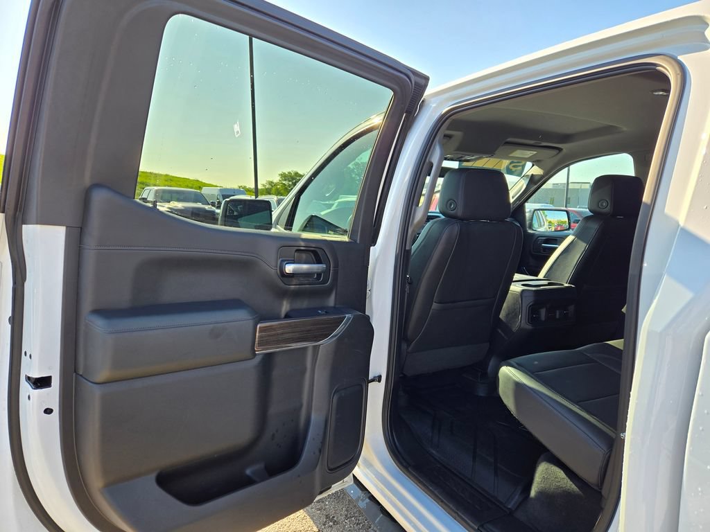 Used 2019 Chevrolet Silverado 1500 LT Trail Boss AWD/4WD image 27