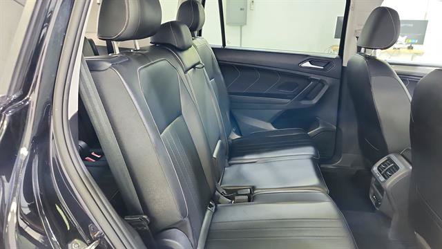Used 2024 Volkswagen Tiguan SE FWD image 27