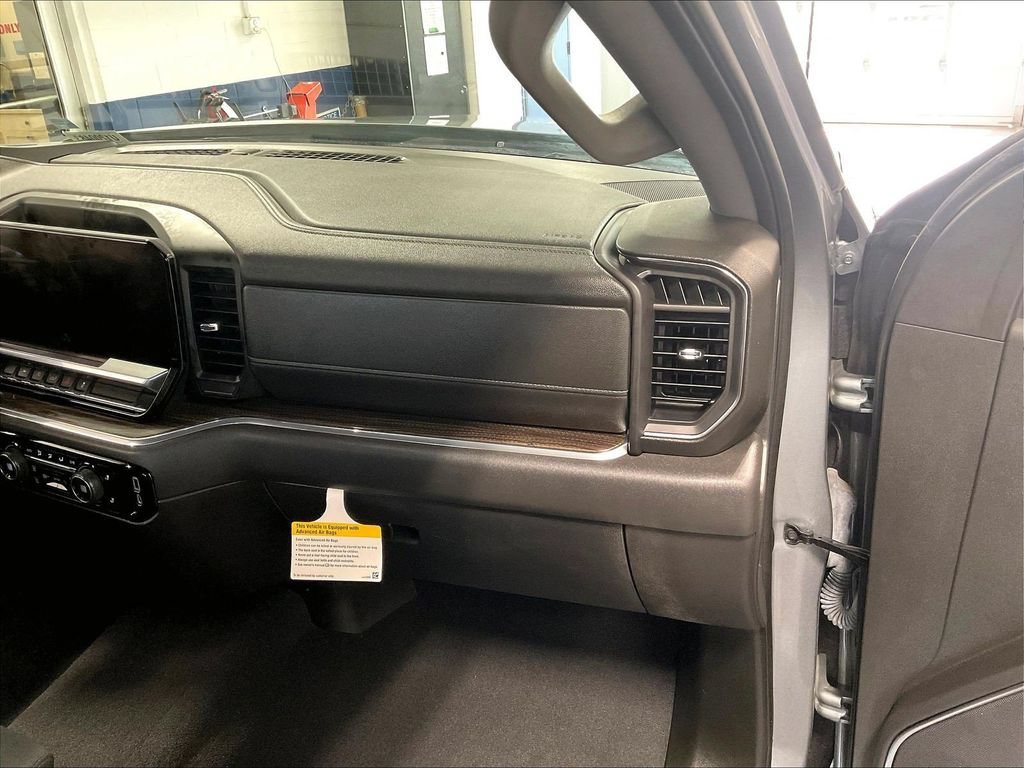 Used 2023 Chevrolet Silverado 1500 LT AWD/4WD image 13