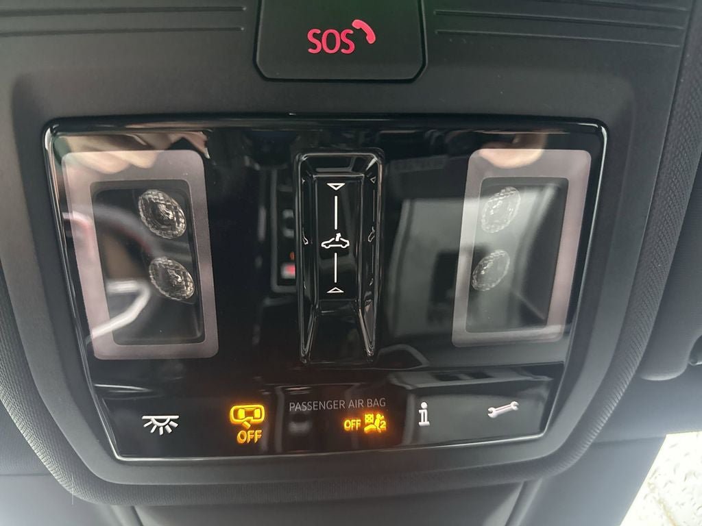 New 2026 Volkswagen GTI SE FWD image 12