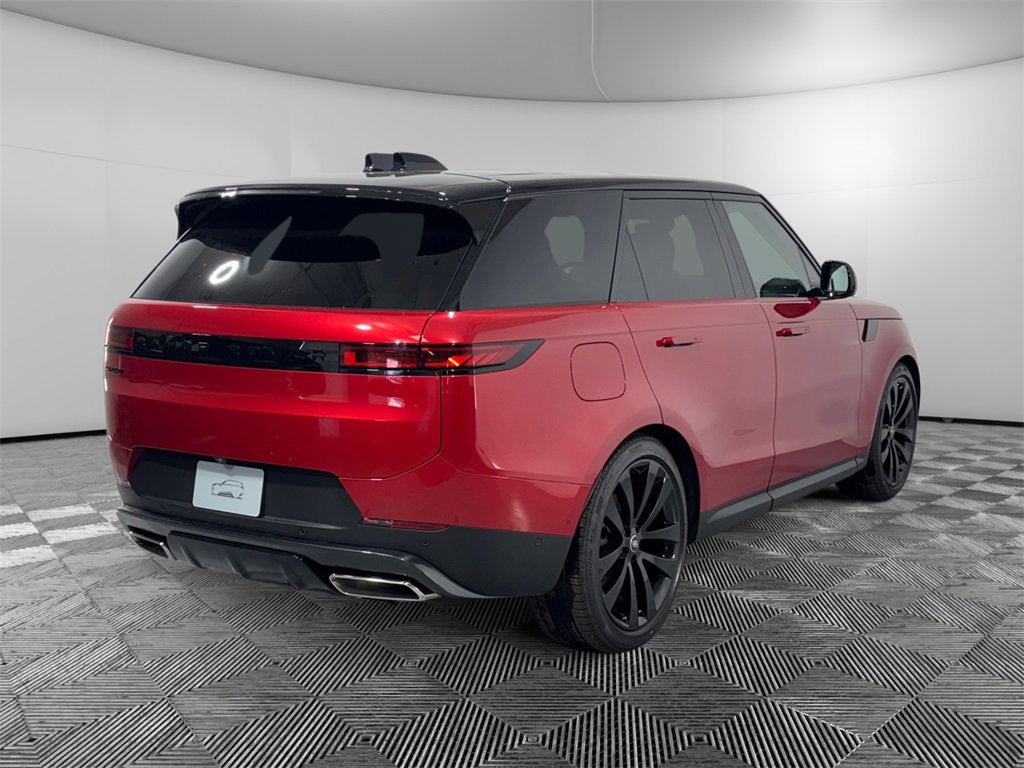 New 2025 Land Rover Range Rover Sport SE image 5