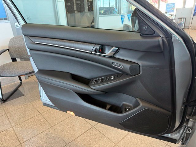 Used 2021 Honda Accord Touring image 22