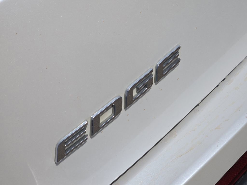 Used 2017 Ford Edge SEL w/ Equipment Group 201A FWD image 9