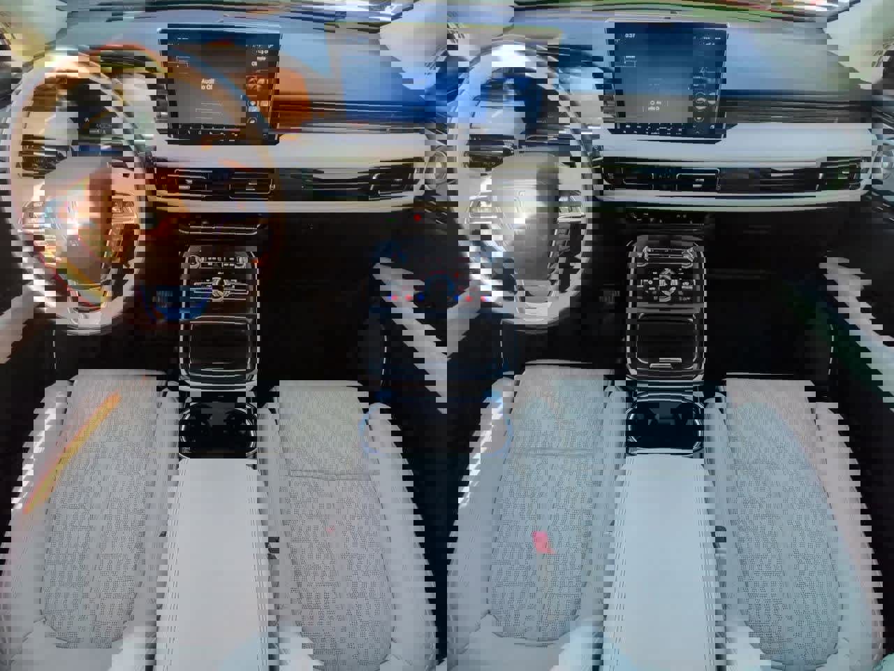 Used 2023 Lincoln Nautilus Black Label w/ Cargo Utility Package image 15