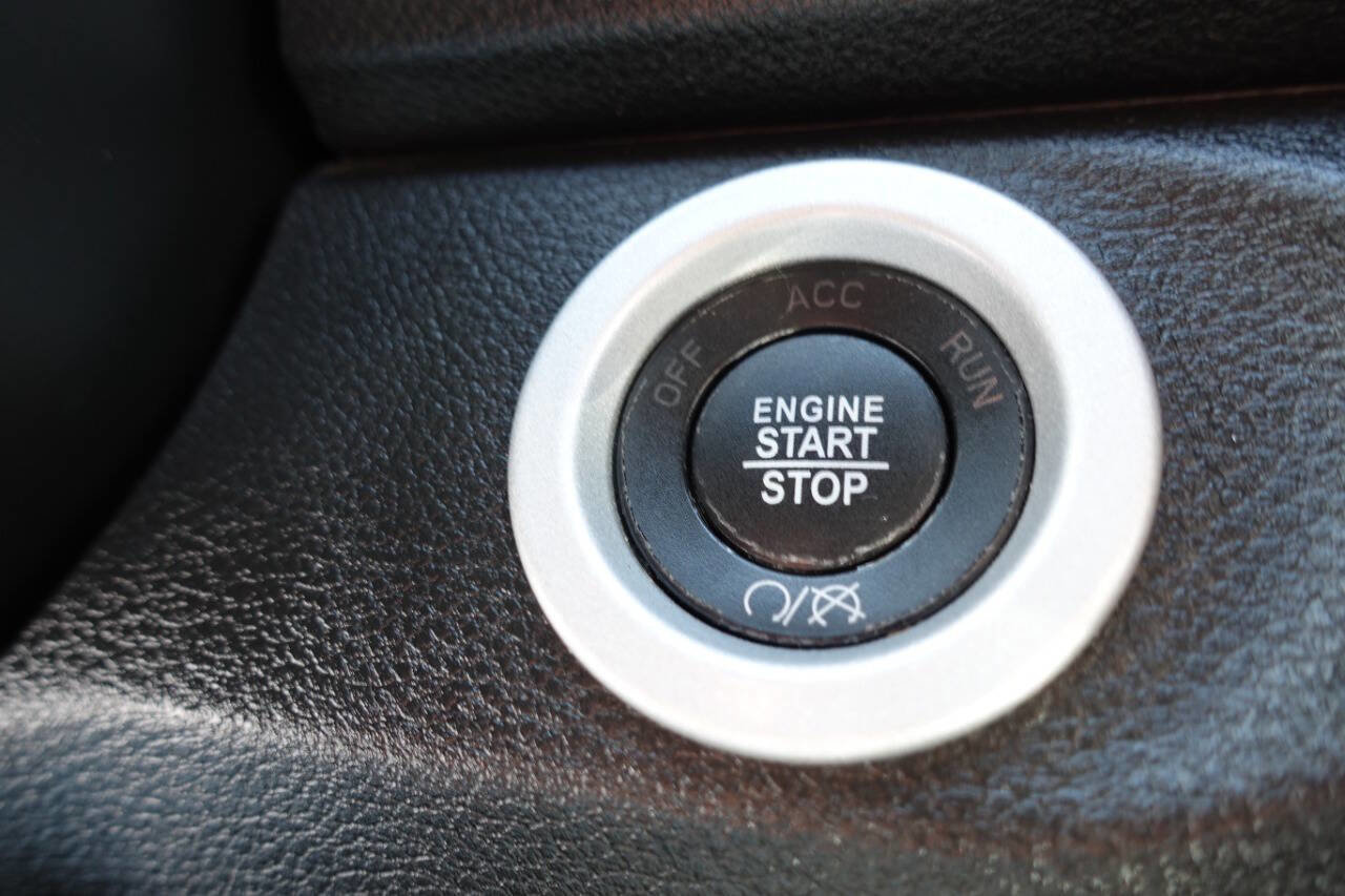 Used 2023 RAM 1500 Classic SLT w/ Electronics Convenience Group image 49