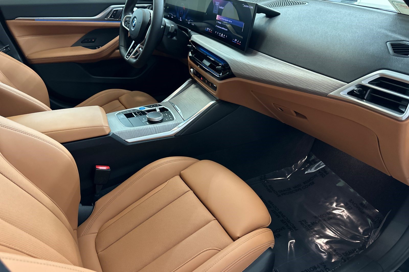 Certified 2025 BMW i4 eDrive40 w/ M Sport Package RWD image 32