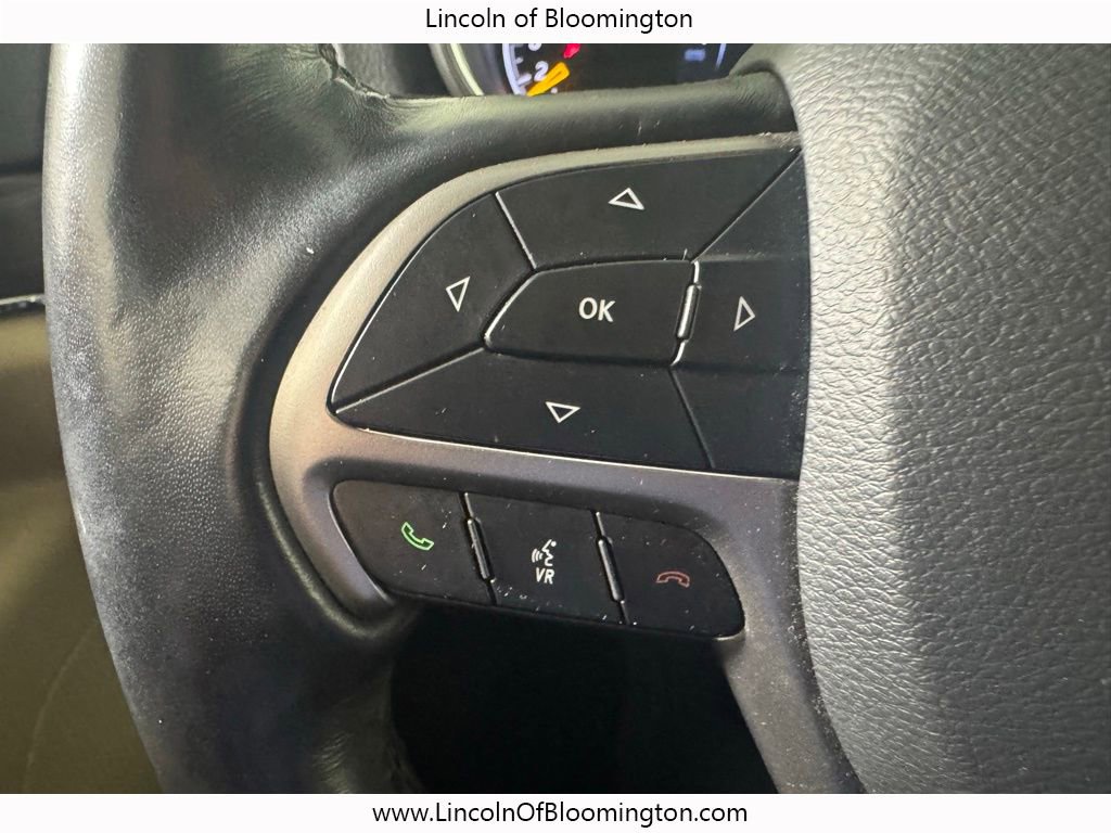 Used 2021 Jeep Grand Cherokee Limited w/ Trailer Tow Group IV image 38