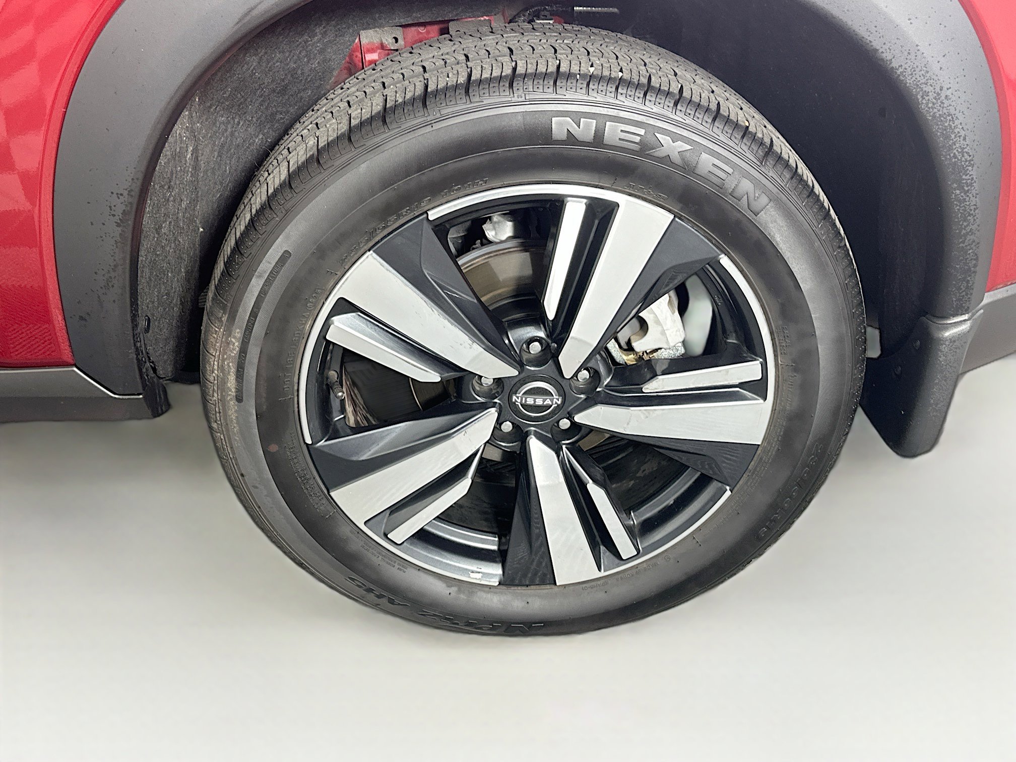 Used 2022 Nissan Rogue SL w/ SL Premium Package image 11